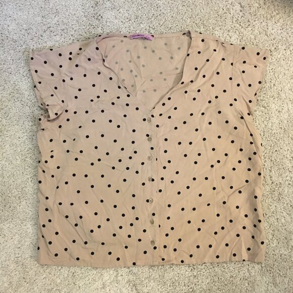 NWOT Rockabilly Polka Dot Flutter Cap Sleeve Button Up Blouse - Picture 11 of 15